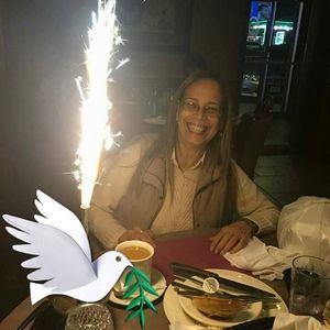 Meet your Posher, Iris